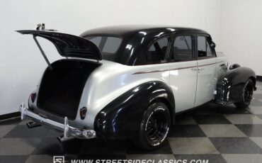 Unknown-Sedan-1939-Black-and-Silver-Gray-9