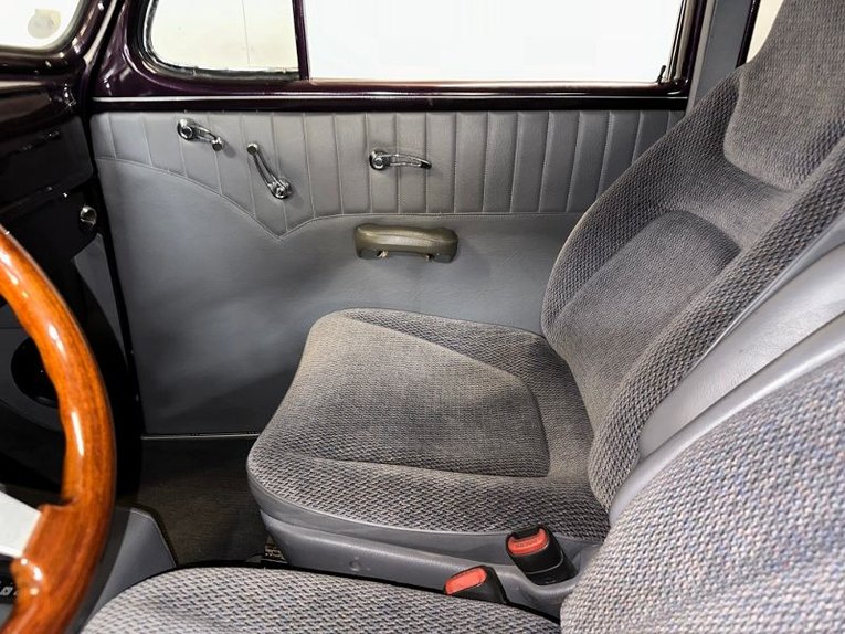 Unknown-Sedan-1939-Purple-Gray-10
