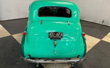 Unknown-Sedan-1939-Two-Tone-Green-Tan-10