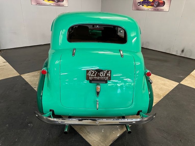 Unknown-Sedan-1939-Two-Tone-Green-Tan-10