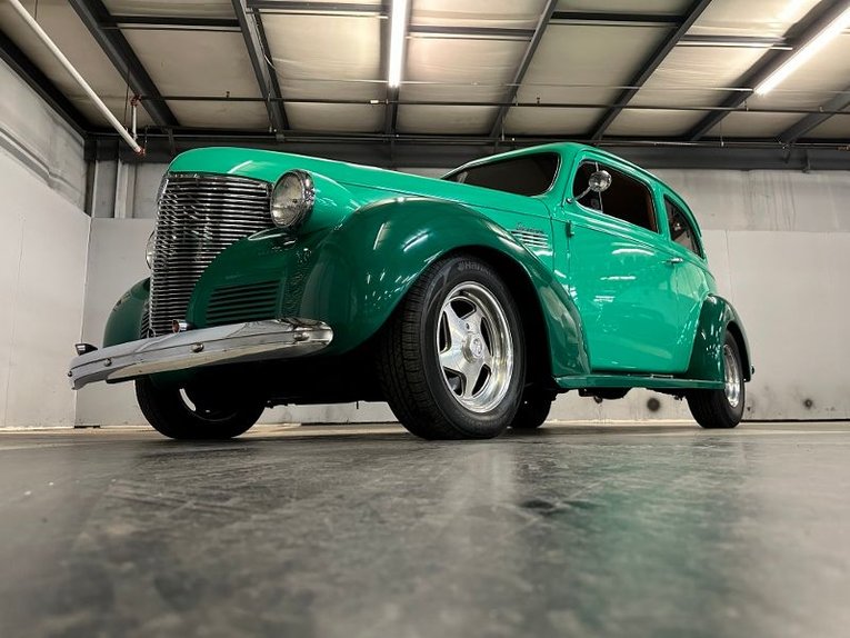 Unknown-Sedan-1939-Two-Tone-Green-Tan-13