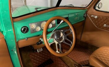Unknown-Sedan-1939-Two-Tone-Green-Tan-19