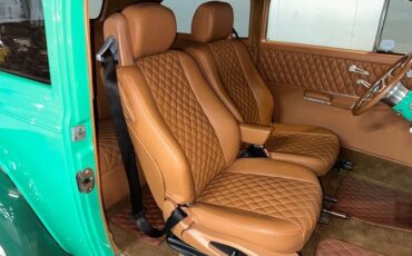 Unknown-Sedan-1939-Two-Tone-Green-Tan-2