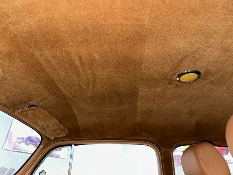 Unknown-Sedan-1939-Two-Tone-Green-Tan-24
