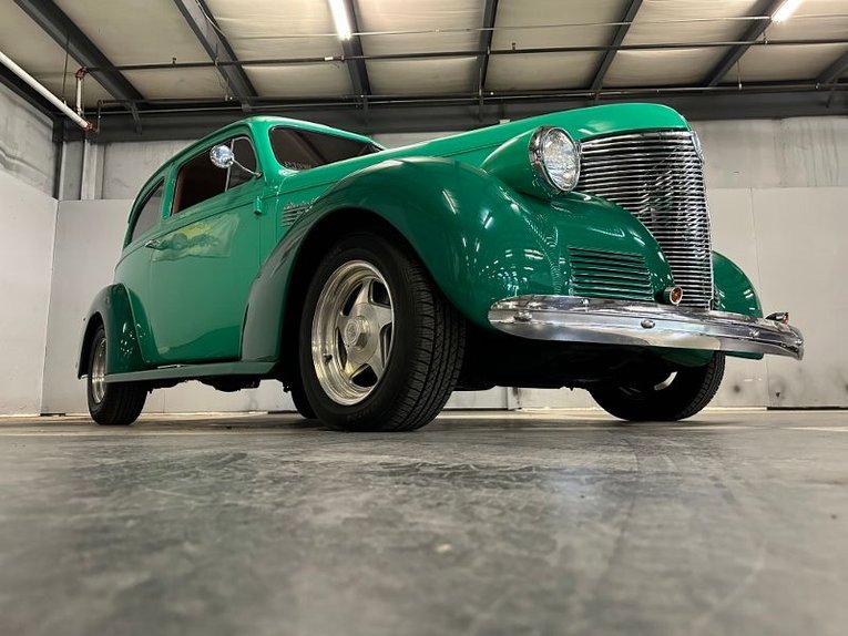 Unknown-Sedan-1939-Two-Tone-Green-Tan-28