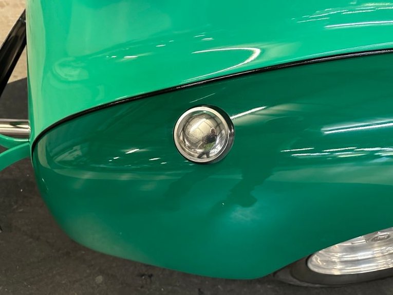Unknown-Sedan-1939-Two-Tone-Green-Tan-35