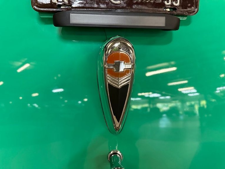Unknown-Sedan-1939-Two-Tone-Green-Tan-42