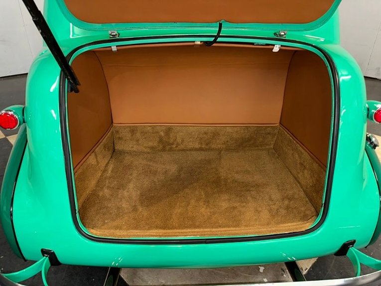 Unknown-Sedan-1939-Two-Tone-Green-Tan-45
