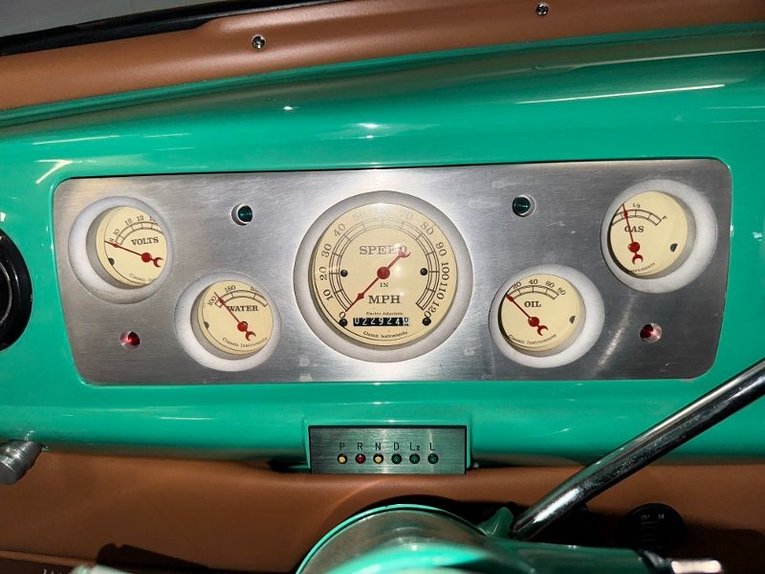 Unknown-Sedan-1939-Two-Tone-Green-Tan-7