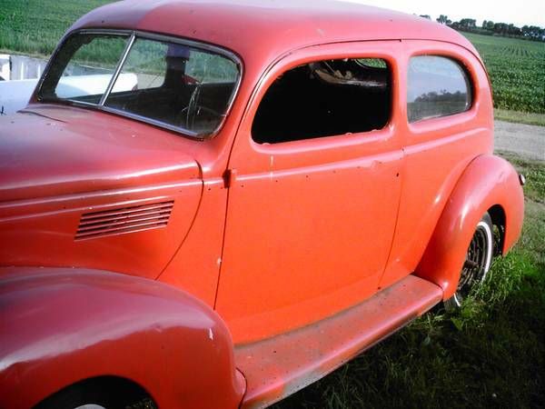 Unknown-Sedan-1939