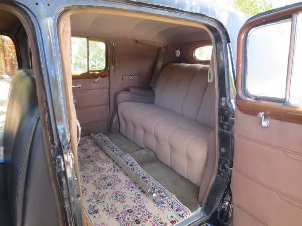 Unknown-Sedan-1940-3