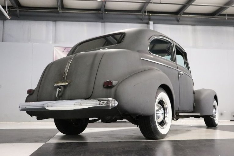 Unknown-Sedan-1940-Black-Primer-Gray-14