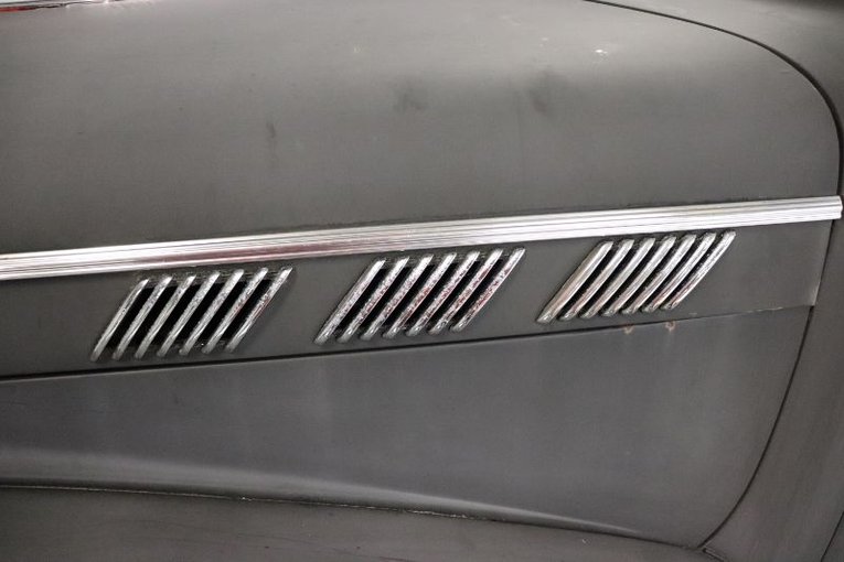 Unknown-Sedan-1940-Black-Primer-Gray-24