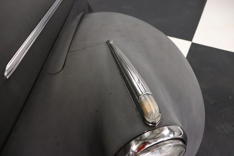 Unknown-Sedan-1940-Black-Primer-Gray-41