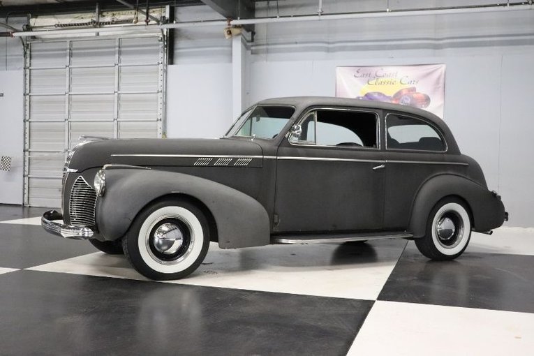 Unknown-Sedan-1940-Black-Primer-Gray-43