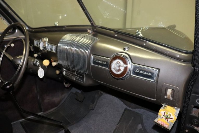 Unknown-Sedan-1940-Black-Primer-Gray-6