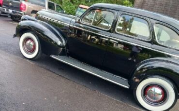 Unknown-Sedan-1940-Black-Tan-Cloth-1