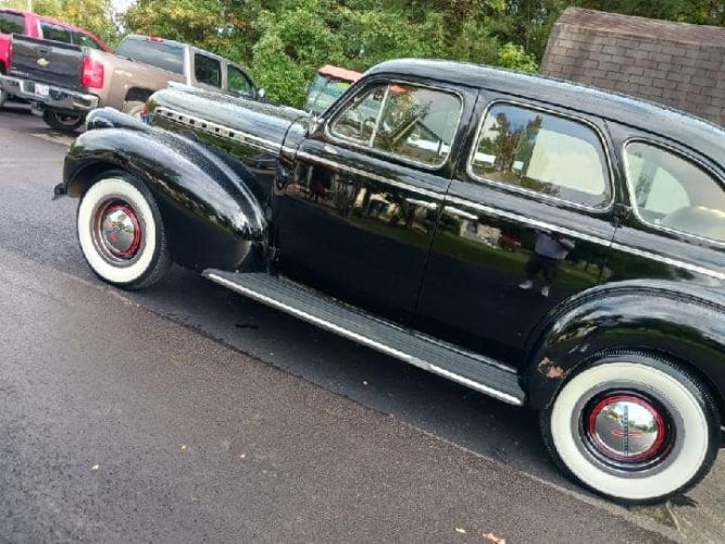 Unknown-Sedan-1940-Black-Tan-Cloth-1
