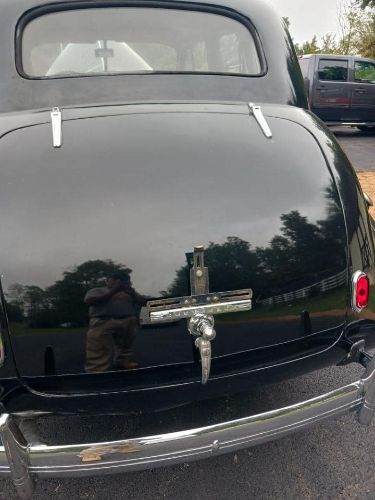 Unknown-Sedan-1940-Black-Tan-Cloth