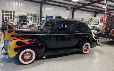 Unknown-Sedan-1940-Black-black-1