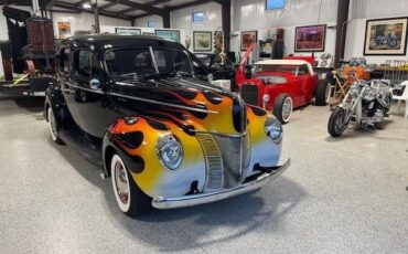 Unknown-Sedan-1940-Black-black-2