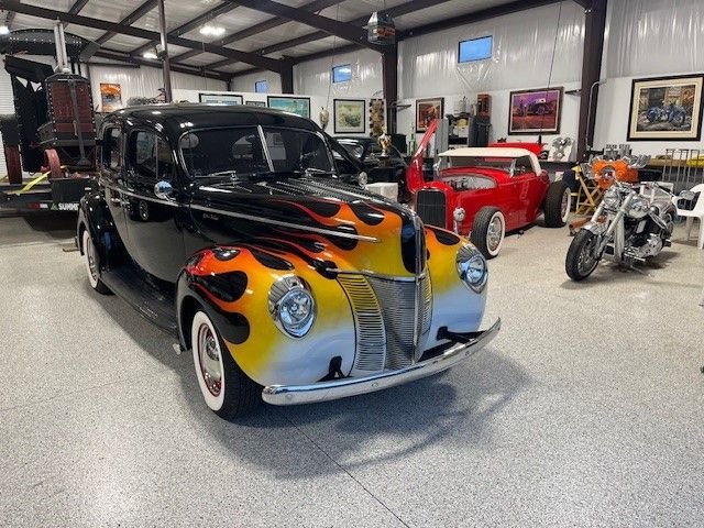 Unknown-Sedan-1940-Black-black-2