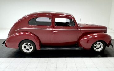 Unknown-Sedan-1940-Maroon-Metallic-Dark-Gray-11
