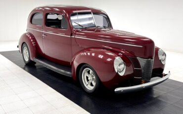 Unknown-Sedan-1940-Maroon-Metallic-Dark-Gray-12