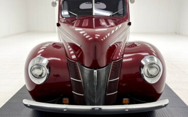 Unknown-Sedan-1940-Maroon-Metallic-Dark-Gray-13