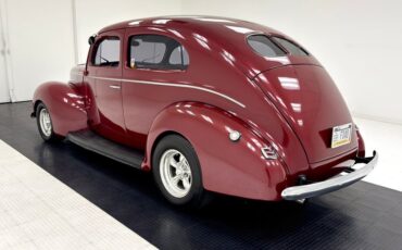 Unknown-Sedan-1940-Maroon-Metallic-Dark-Gray-8