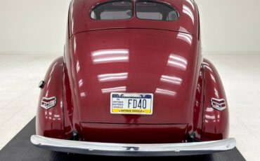 Unknown-Sedan-1940-Maroon-Metallic-Dark-Gray-9
