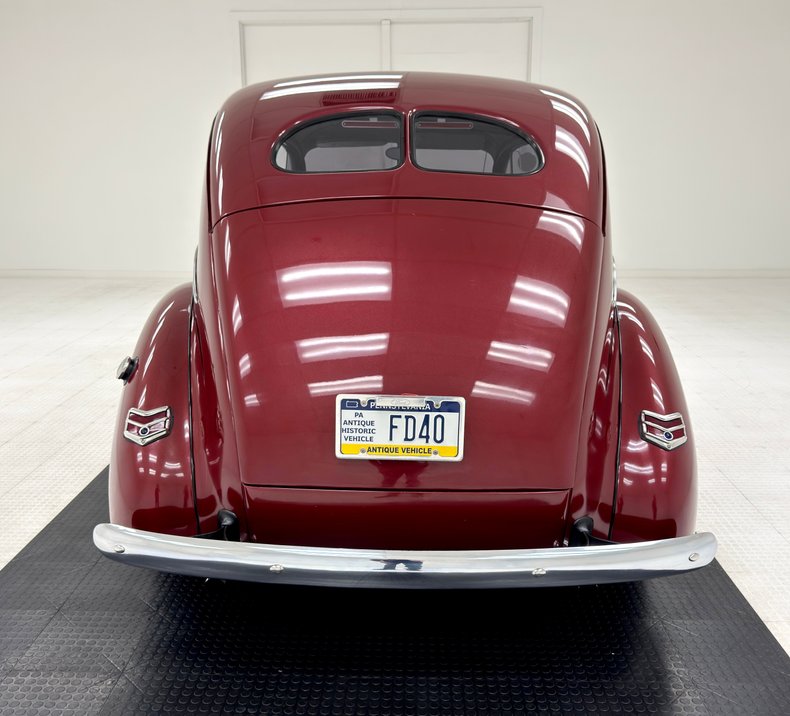 Unknown-Sedan-1940-Maroon-Metallic-Dark-Gray-9