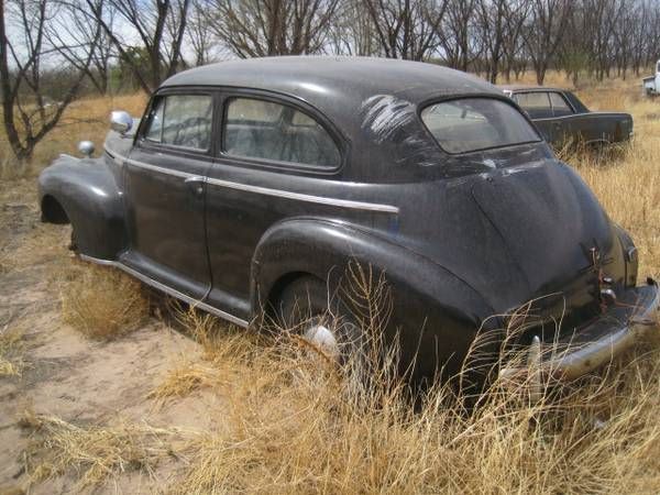 Unknown-Sedan-1941-1