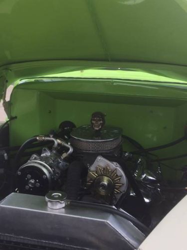 Unknown-Sedan-1941-1