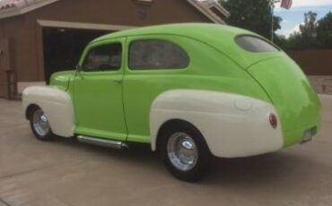 Unknown-Sedan-1941-4