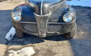 Unknown-Sedan-1941-Black-Gray