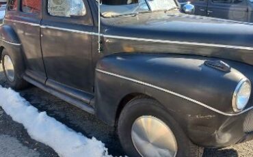 Unknown-Sedan-1941-Black-Gray-6