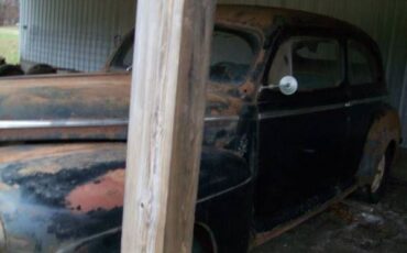 Unknown-Sedan-1942-8