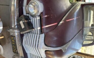 Unknown-Sedan-1942-Maroon-Tan-17
