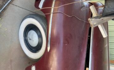 Unknown-Sedan-1942-Maroon-Tan-5