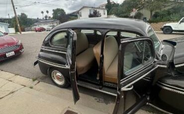 Unknown-Sedan-1946-Black-6