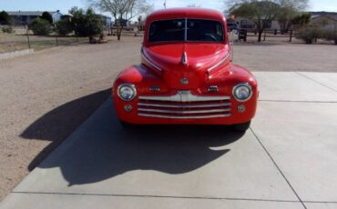 Unknown-Sedan-1946-Red-1