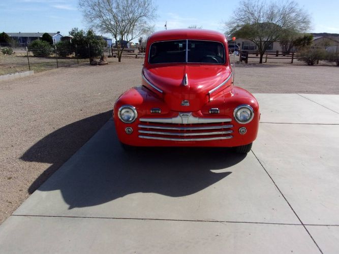 Unknown-Sedan-1946-Red-1