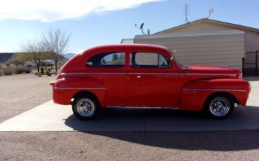 Unknown-Sedan-1946-Red-2