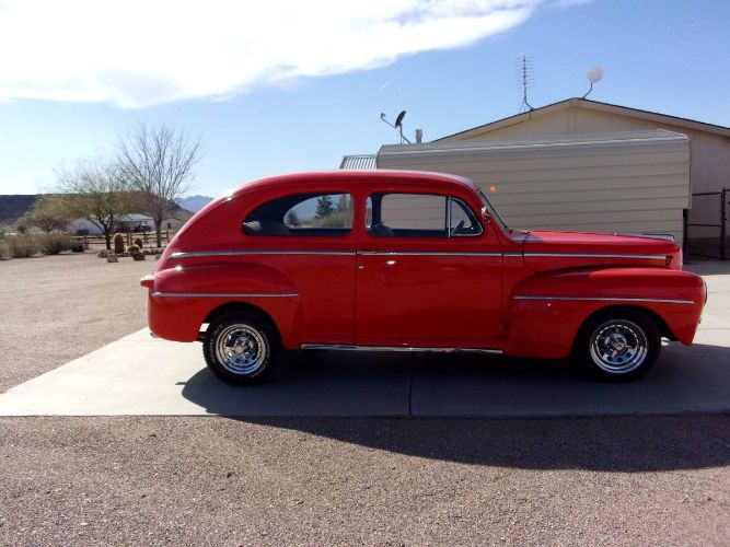 Unknown-Sedan-1946-Red-2