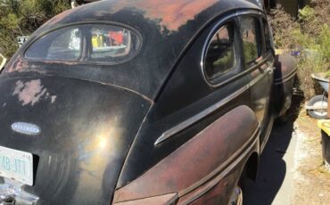 Unknown-Sedan-1947-Black-2