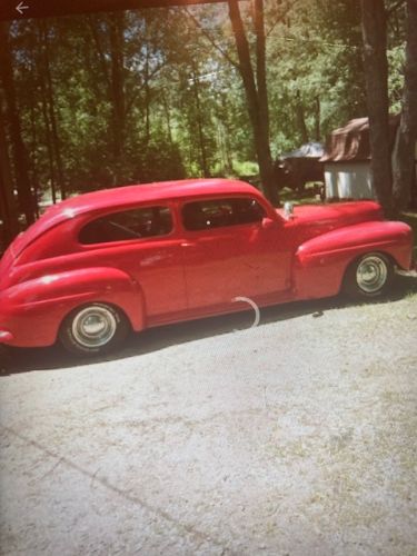 Unknown-Sedan-1947-Red-11