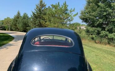 Unknown-Sedan-1948-Blue
