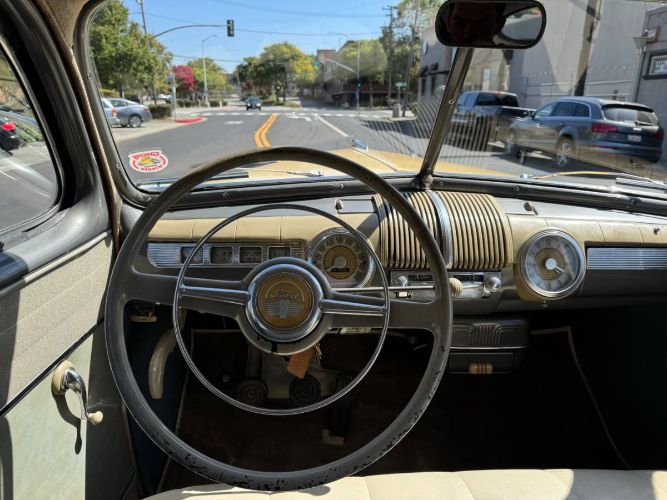 Unknown-Sedan-1948-Yellow-1