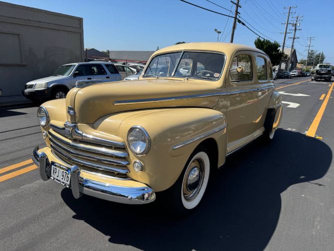 Unknown-Sedan-1948-Yellow-10